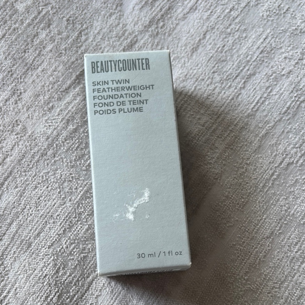 Beautycounter Skin Twin Featherweight Foundation NIB Medium 340